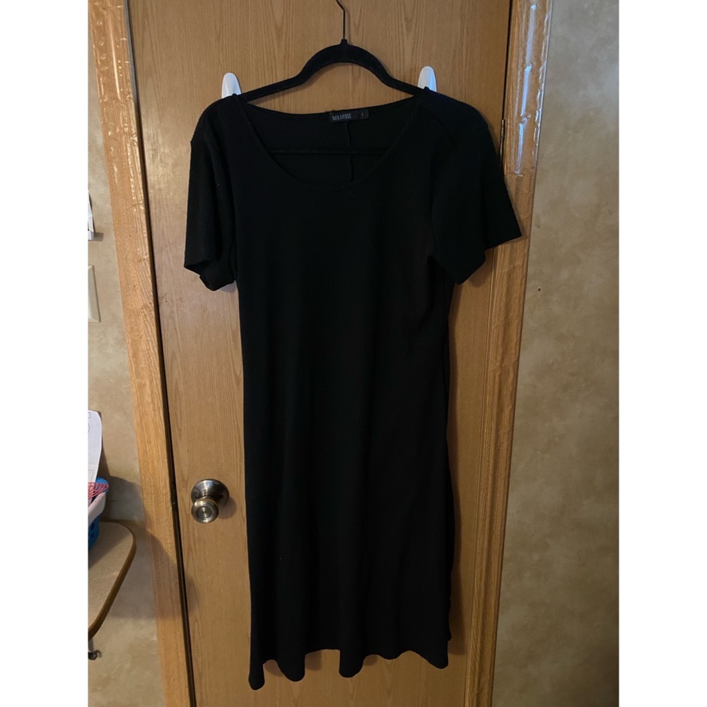 Mikarose Black Ribbed Dress Size L with pockets